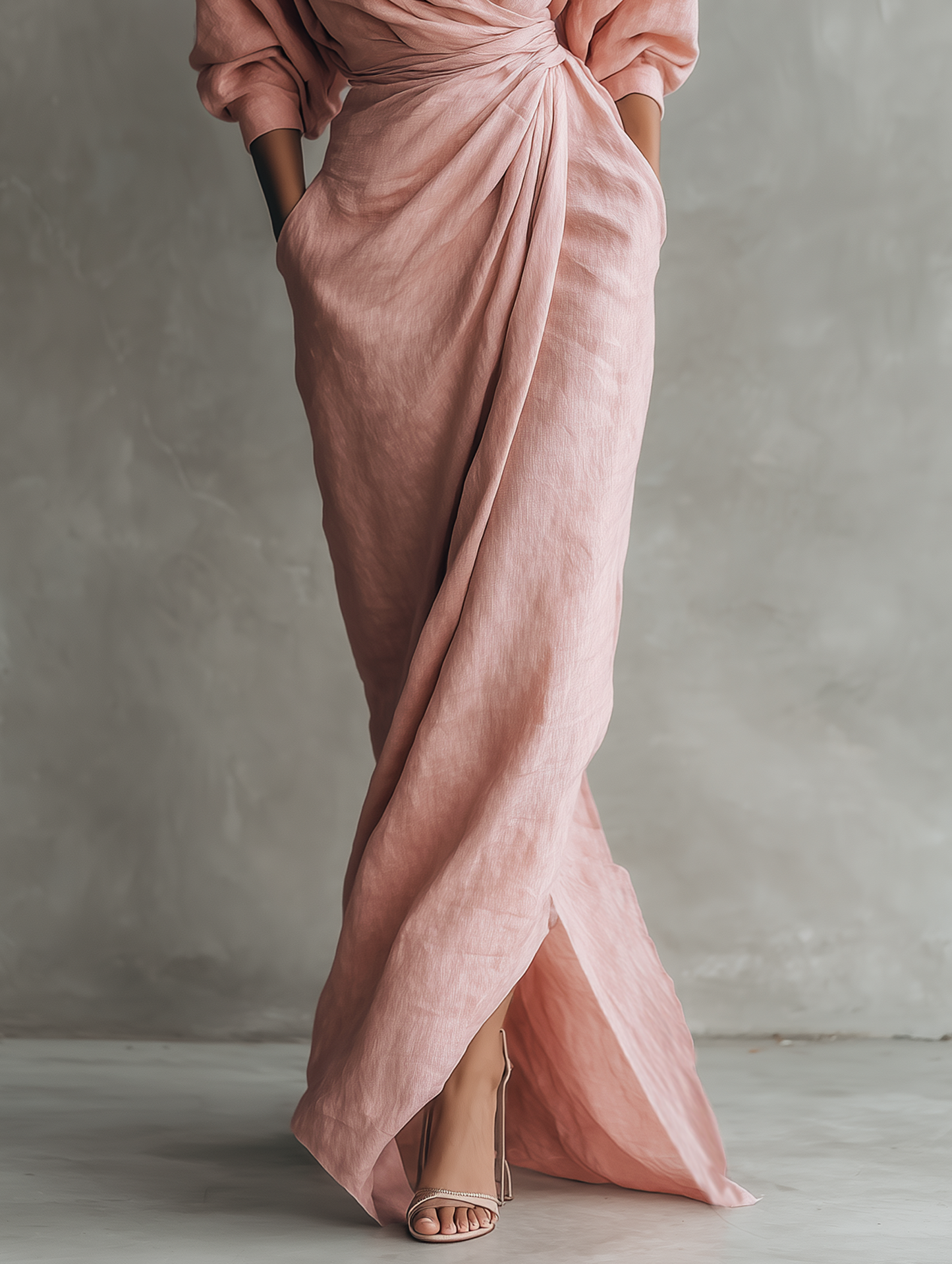 Vestido largo minimalista rosa con escote en V, de mezcla de lino