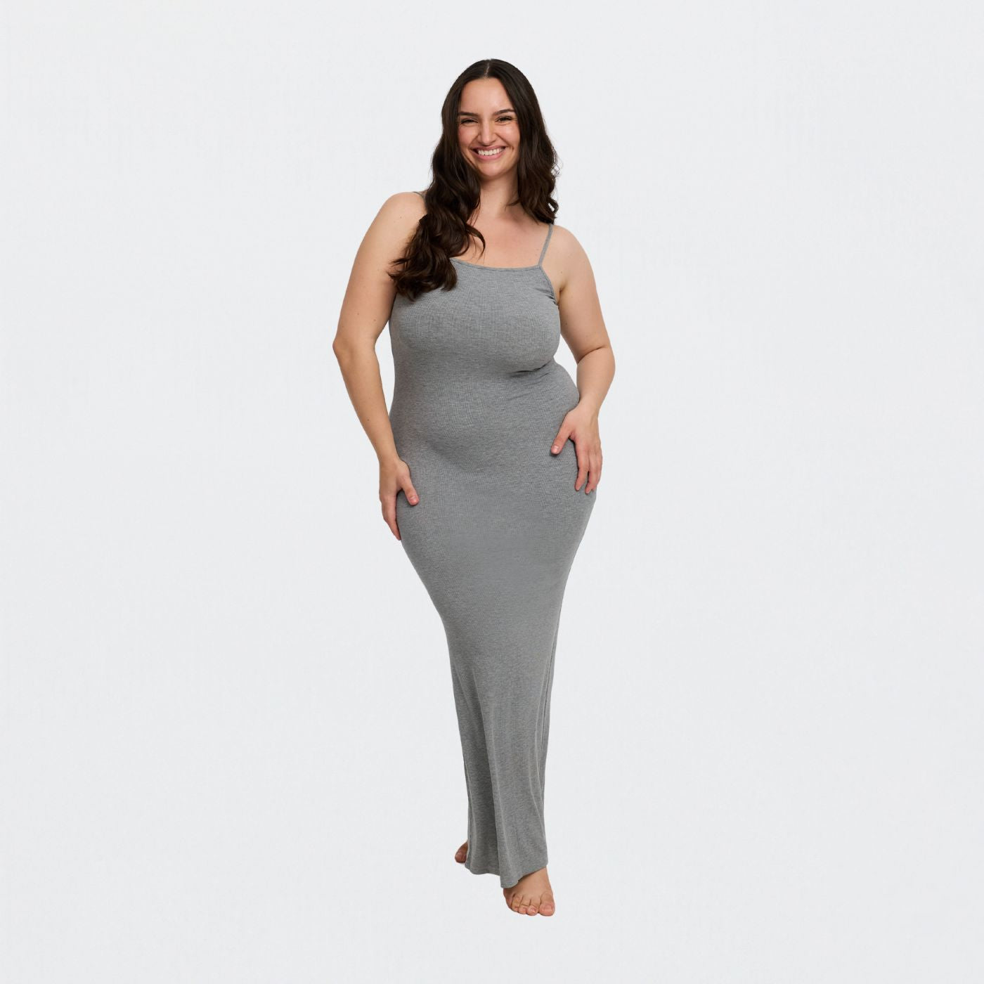 Vestido largo tipo camiseta con canalé