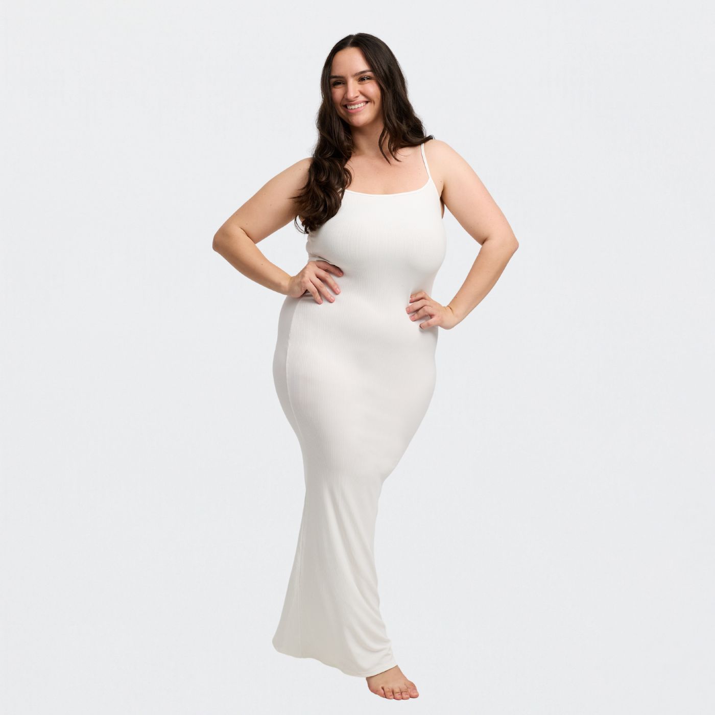 Vestido largo tipo camiseta con canalé