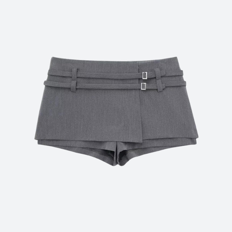 Falda-pantalón corta con doble cinturón de estilo casualcore