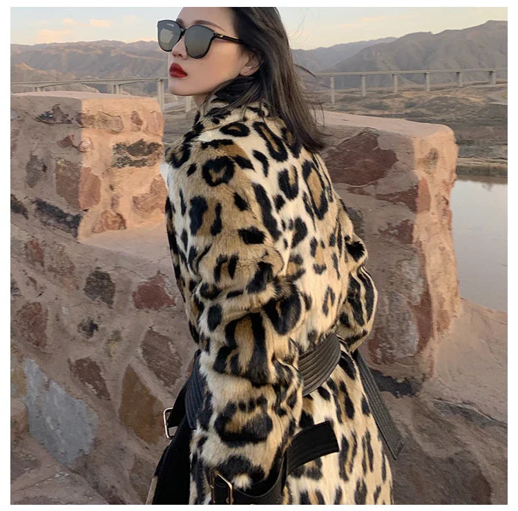 Gabardina de leopardo