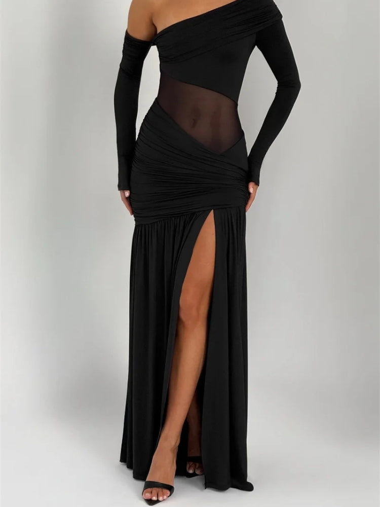 Vestido largo con un solo hombro y abertura alta