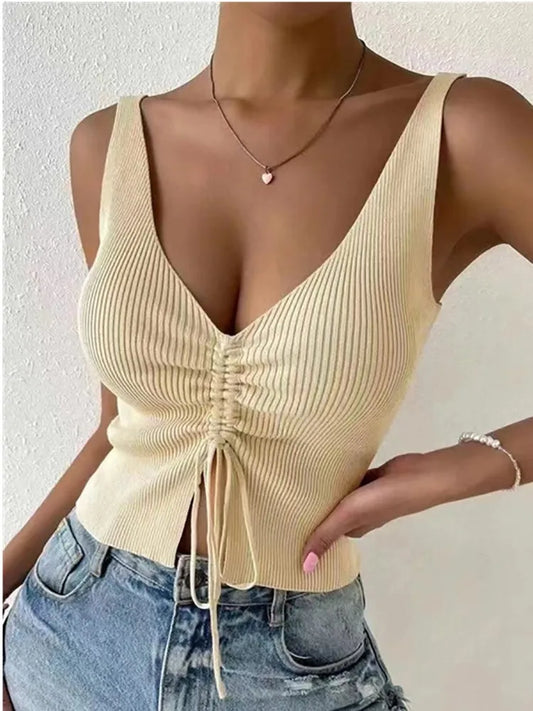 Top con cuello en V y tejido acanalado