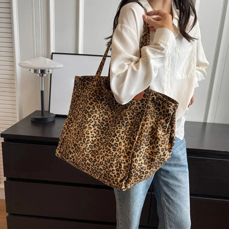 Bolso de lona con estampado de leopardo retro