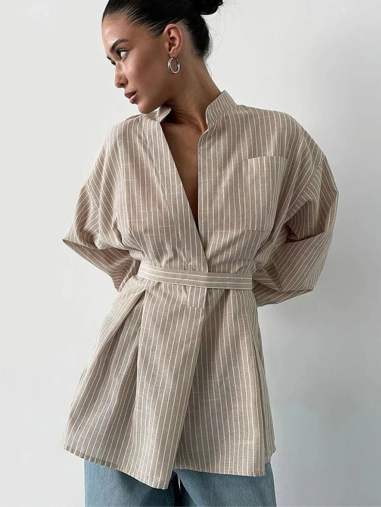 Camisa holgada a rayas marrones