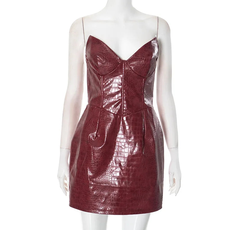 vestido corto de cuero sin tirantes para mujer