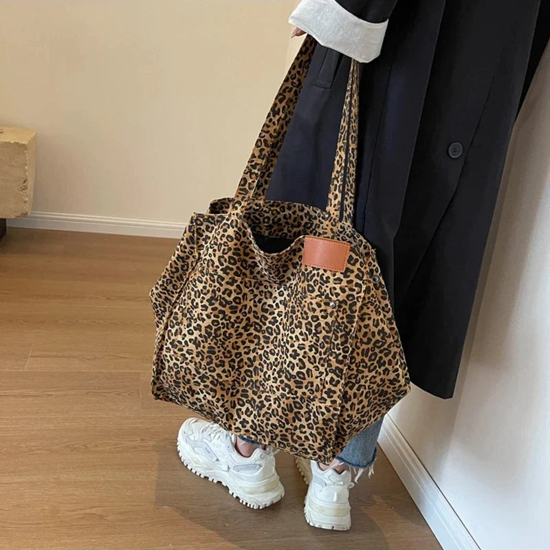 Bolso de lona con estampado de leopardo retro