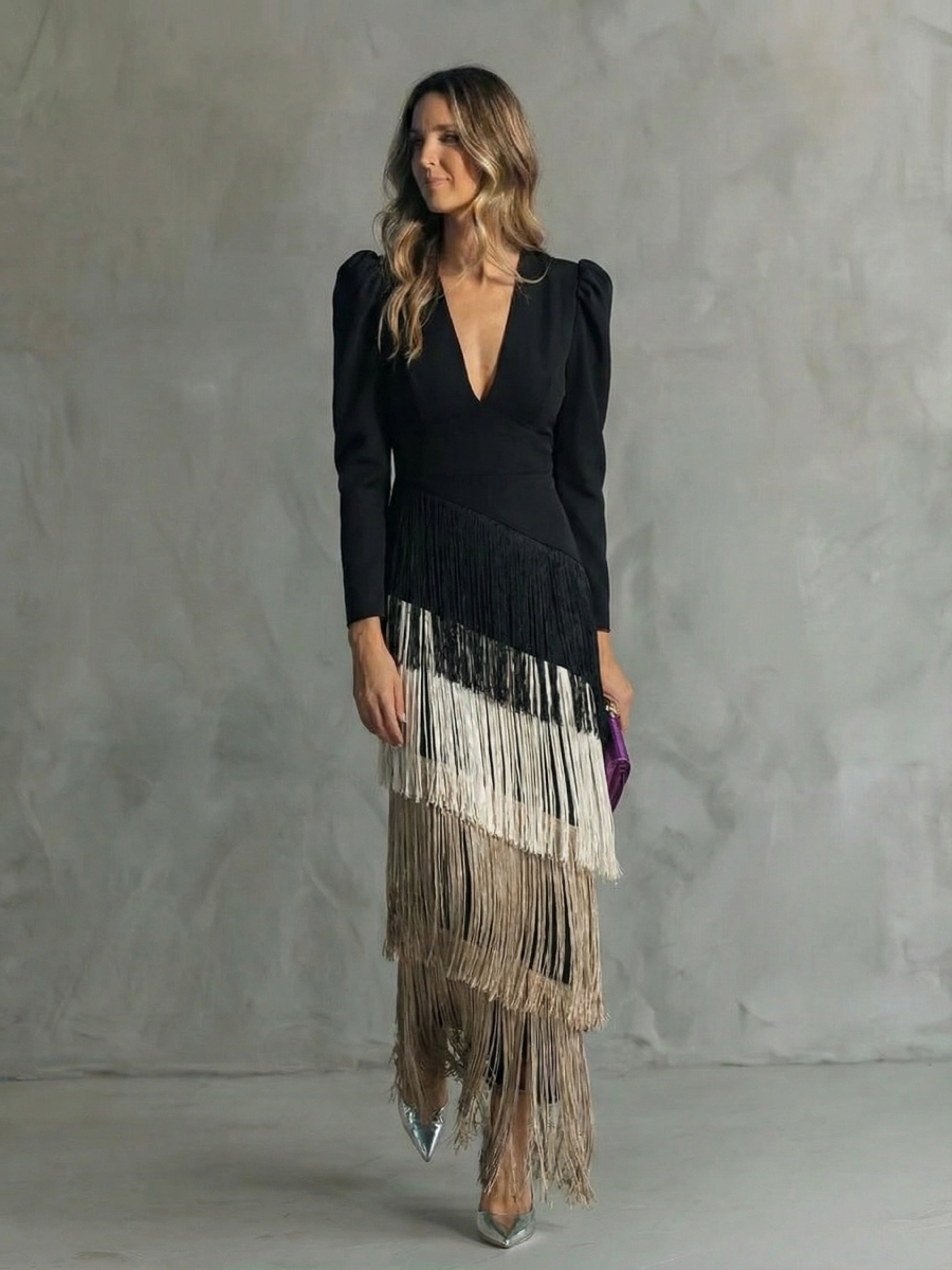 Alessia: elegante vestido con mangas de flecos